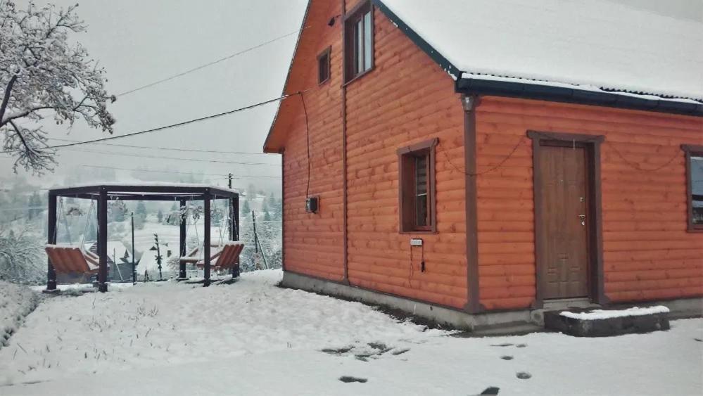 Cottage Ozerniy ラーゼシュチュナ エクステリア 写真