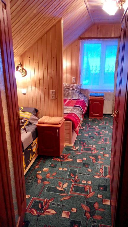 Cottage Ozerniy ラーゼシュチュナ 部屋 写真