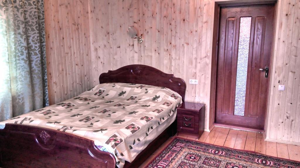 Cottage Ozerniy ラーゼシュチュナ 部屋 写真