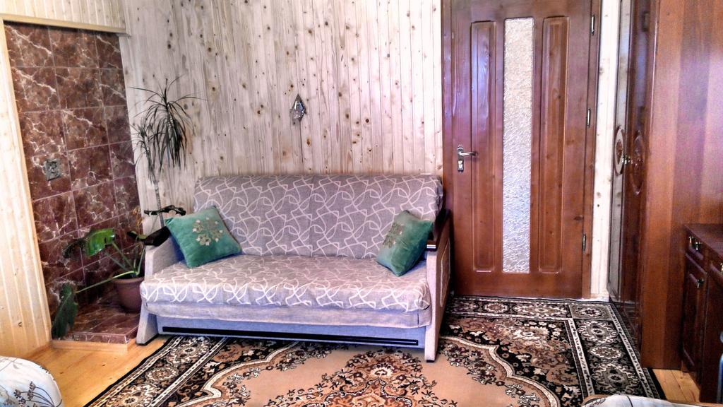 Cottage Ozerniy ラーゼシュチュナ 部屋 写真