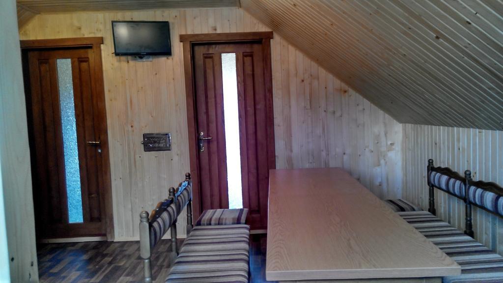 Cottage Ozerniy ラーゼシュチュナ 部屋 写真
