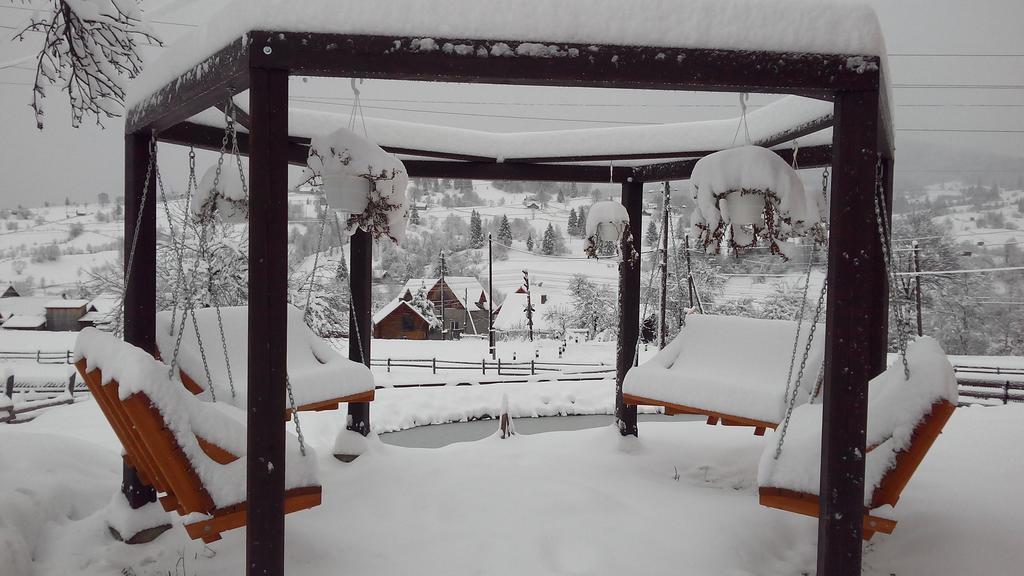 Cottage Ozerniy ラーゼシュチュナ エクステリア 写真